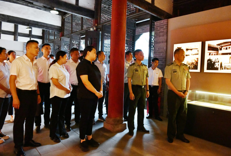 1752203586636550.png 1751329882305600.png