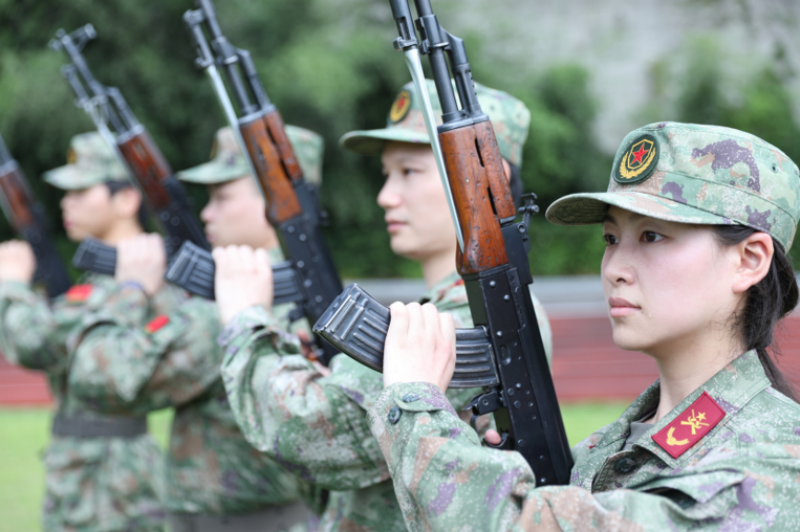 1755160706337572.png 1755067780851339.png