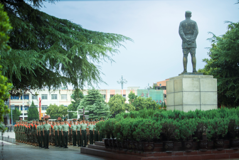 1758245839282070.png 1758178081658931.png