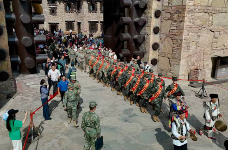 1758246756112385.png 1757987199991327.png