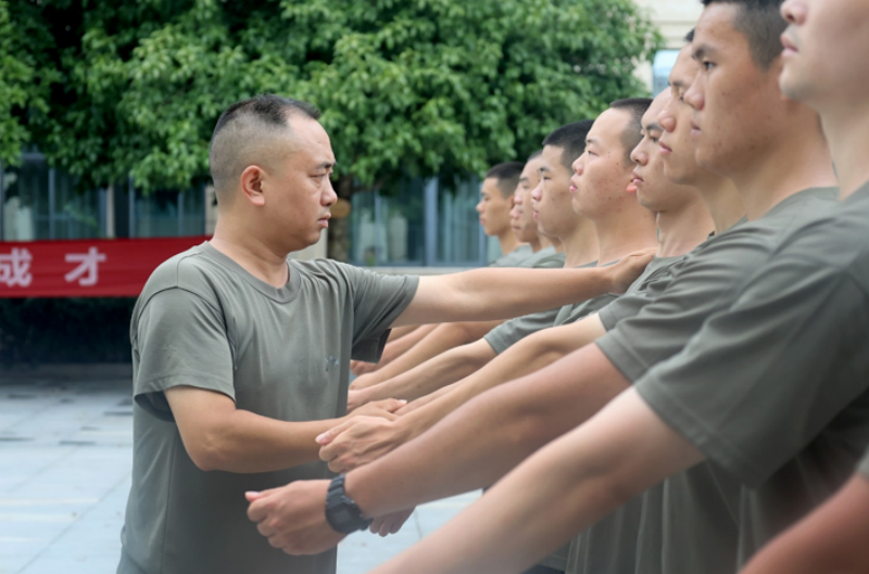 1758247013707011.png 1758089708995596.png