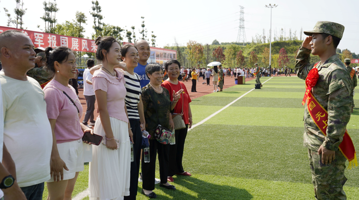 1758248834848556.png 1758090322577068.png