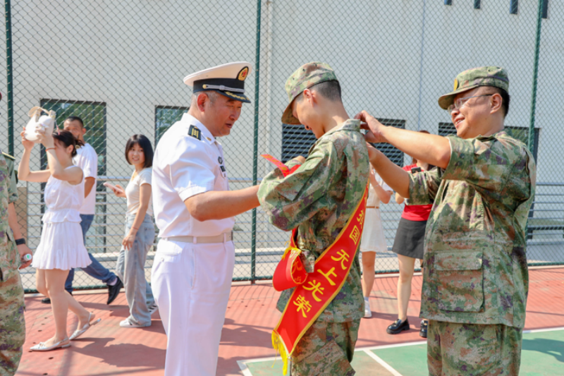 1758248856172872.png 1758090265968825.png