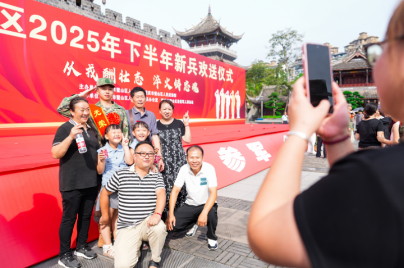 1758252045479971.png 1758093080414090.png