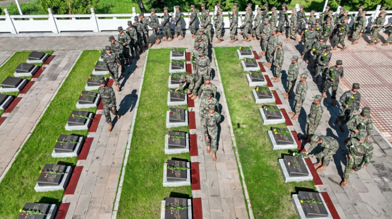 1758253490369875.png 1758174208256490.png