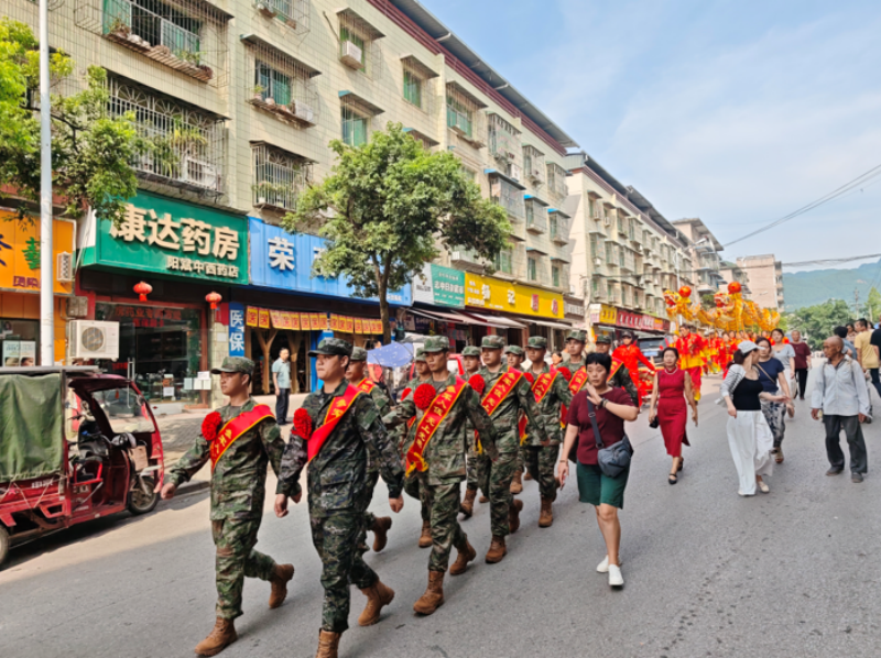 1759053450261414.png 1758517407221184.png