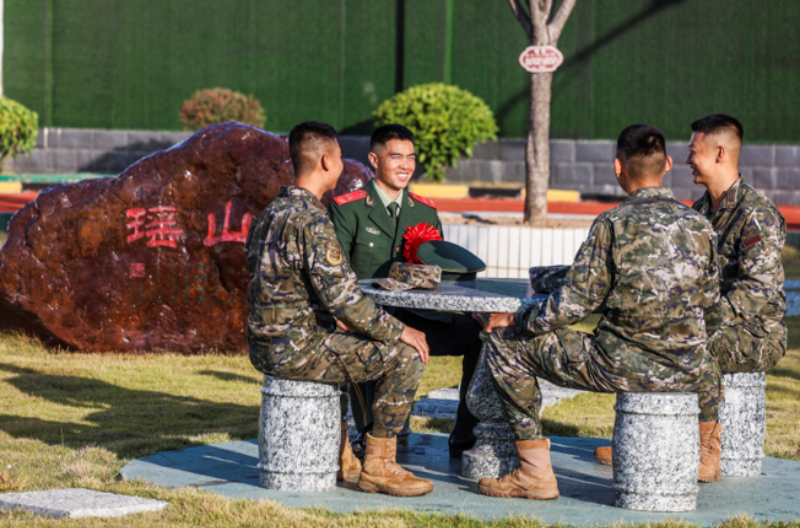 1764214680192343.png 1764209148162757.png