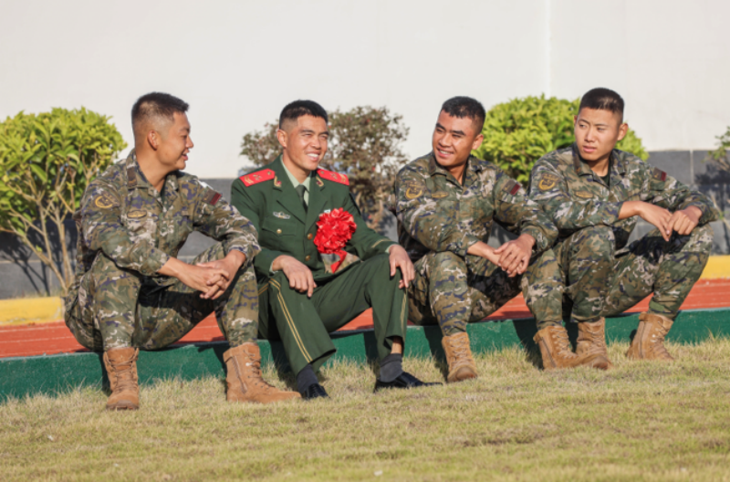 1764214707123727.png 1764208994849815.png