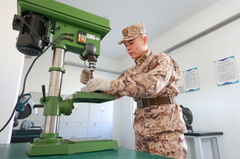 1764812590795372.png 1764317570996326.png