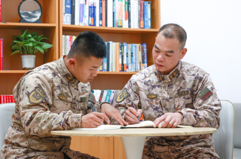 1764812626467647.png 1764317475977409.png