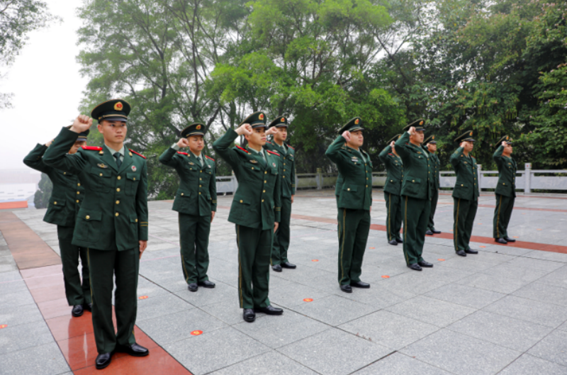 1765614703924850.png 1765597280640958.png