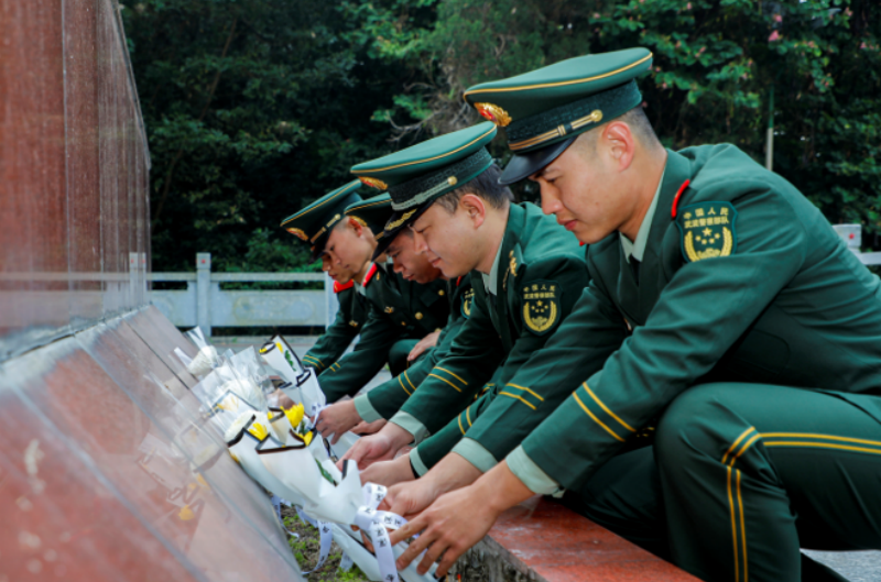 1765614715425100.png 1765597321208162.png