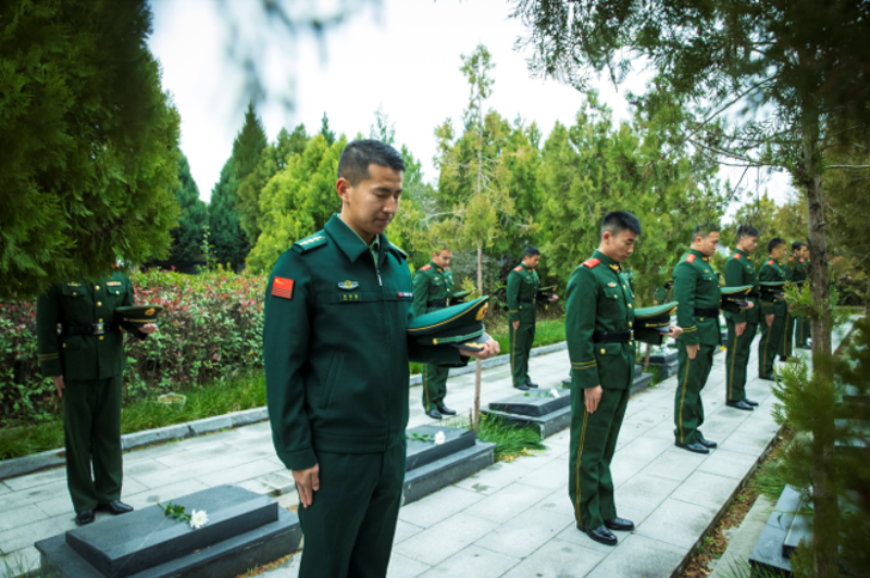 1765615120796636.png 1765599554239152.png